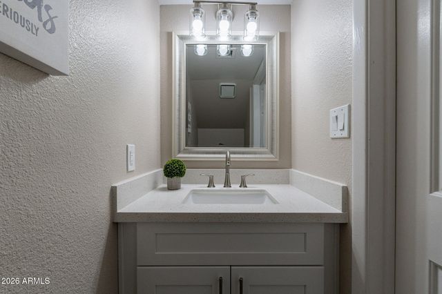 1438 W La Jolla Drive, Tempe, AZ 85282