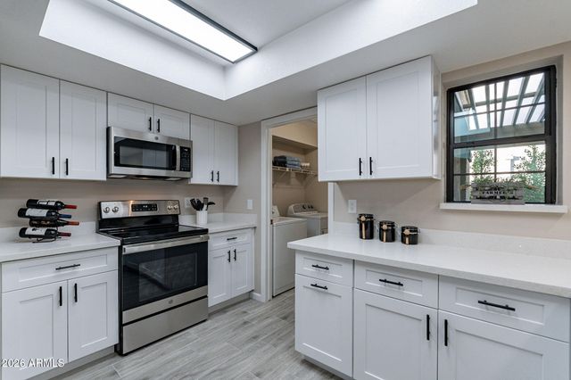 1438 W La Jolla Drive, Tempe, AZ 85282