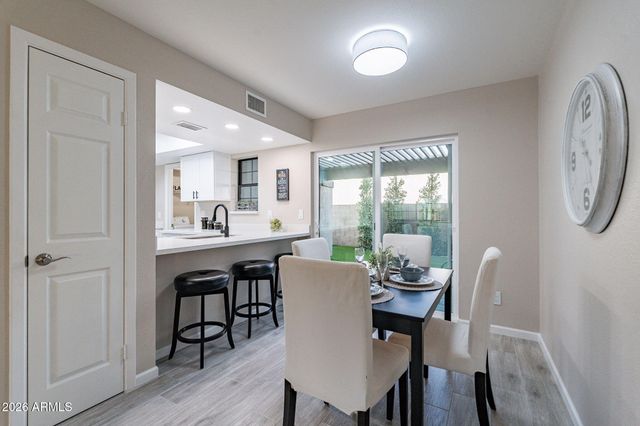 1438 W La Jolla Drive, Tempe, AZ 85282