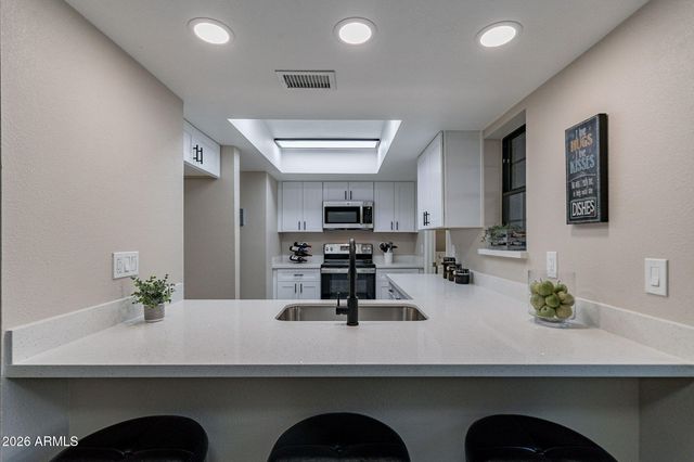 1438 W La Jolla Drive, Tempe, AZ 85282