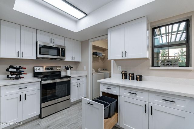 1438 W La Jolla Drive, Tempe, AZ 85282