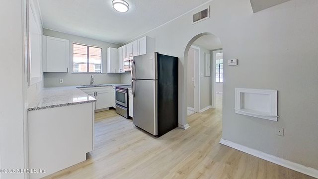 2851 COLLEGE Street 1, Jacksonville, FL 32205