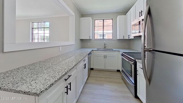 2851 COLLEGE Street 1, Jacksonville, FL 32205