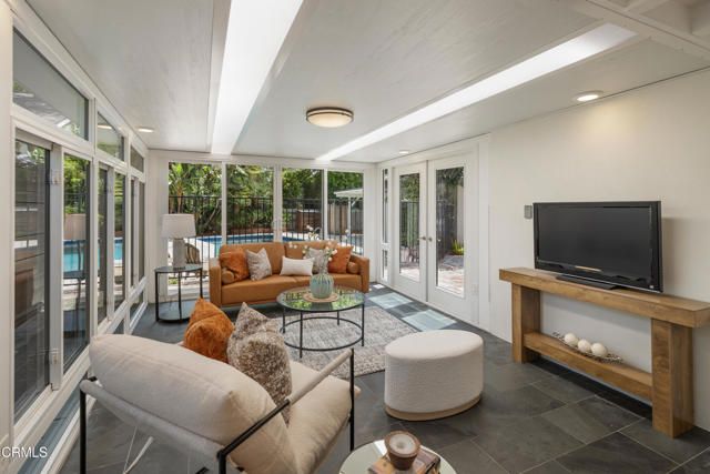 724 N Fairview Street, Burbank, CA 91505