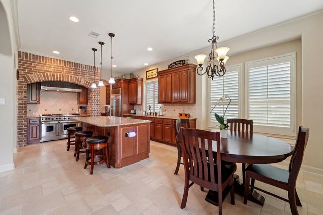 2211 Indigo Pass Court, Friendswood, TX 77546