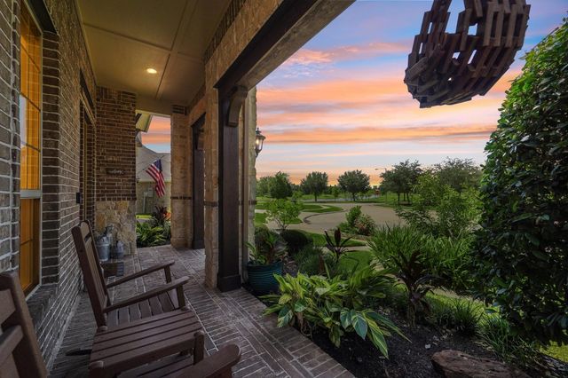 2211 Indigo Pass Court, Friendswood, TX 77546