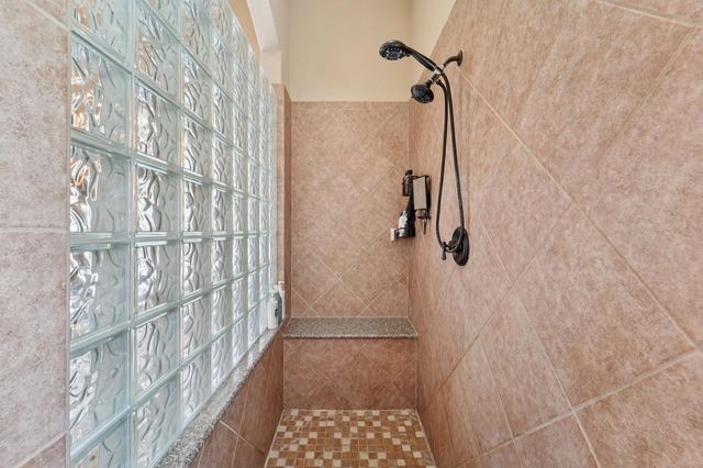 2211 Indigo Pass Court, Friendswood, TX 77546