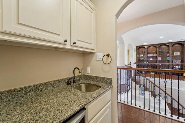 2211 Indigo Pass Court, Friendswood, TX 77546