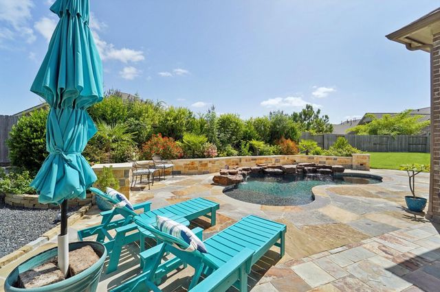 2211 Indigo Pass Court, Friendswood, TX 77546