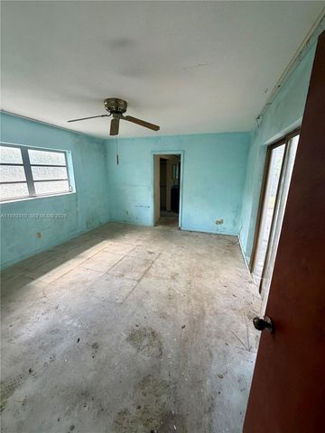 1761 SW 55th Ave, Plantation, FL 33317