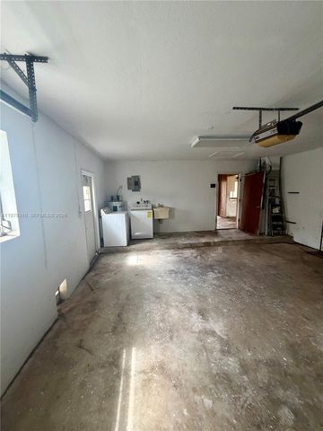 1761 SW 55th Ave, Plantation, FL 33317