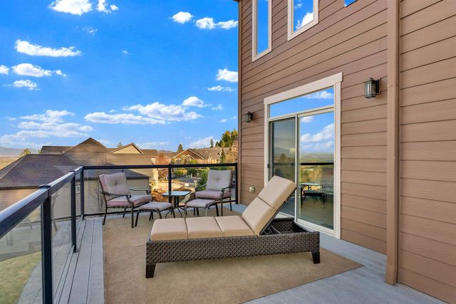 1829 W PEPPER Ln, Spokane, WA 99218