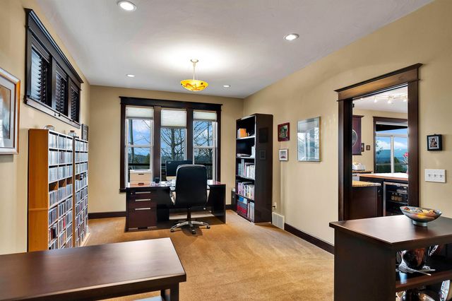 1829 W PEPPER Ln, Spokane, WA 99218