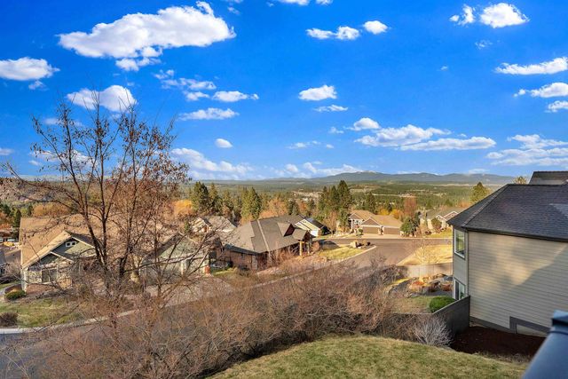 1829 W PEPPER Ln, Spokane, WA 99218