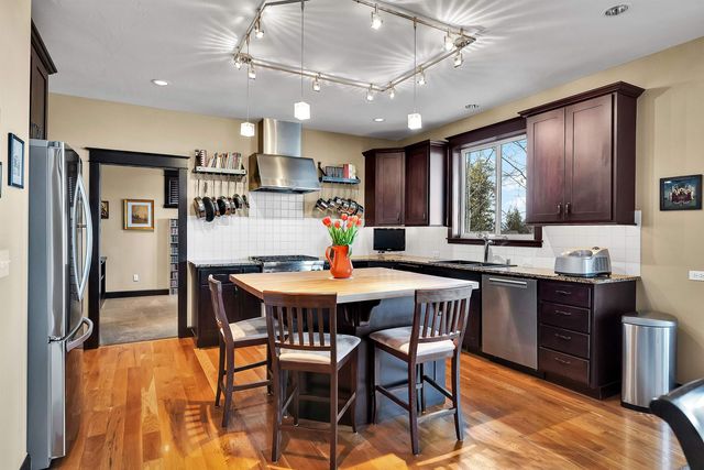 1829 W PEPPER Ln, Spokane, WA 99218