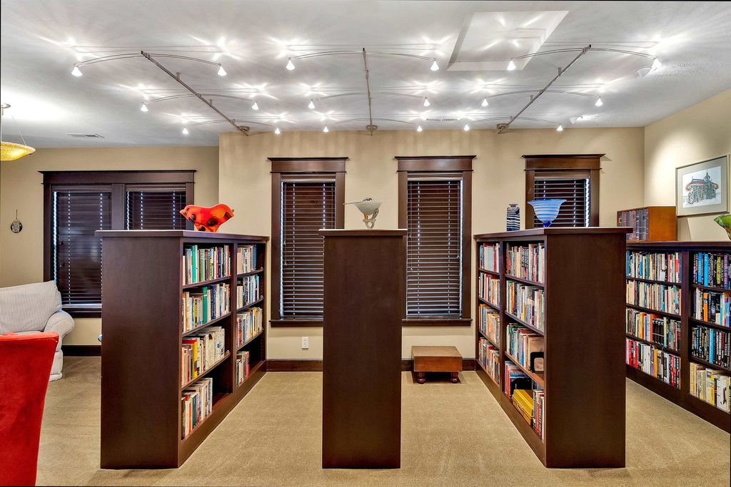 1829 W PEPPER Ln, Spokane, WA 99218 photo 16