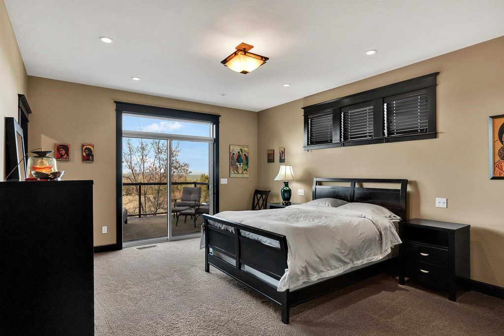 1829 W PEPPER Ln, Spokane, WA 99218 photo 17