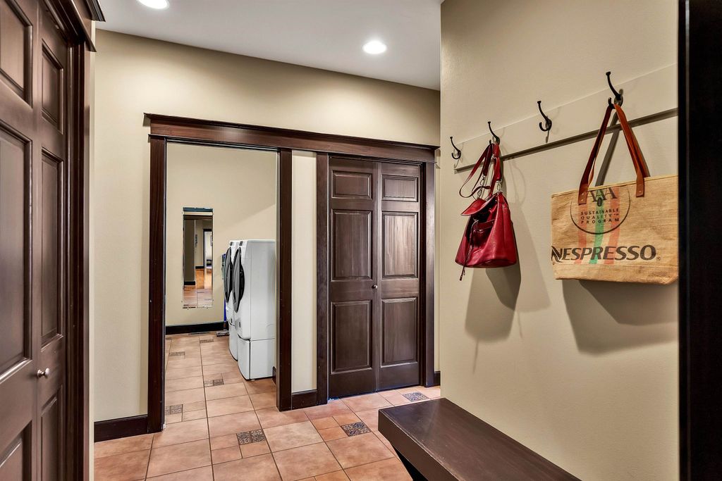 1829 W PEPPER Ln, Spokane, WA 99218 photo 43