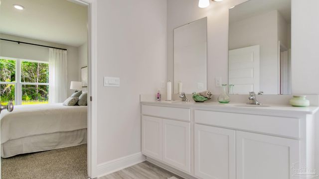 2220 Kildeer St, Cantonment, FL 32533