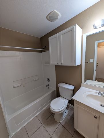 9949 Sparrow Hawk Lane, Fort Worth, TX 76108