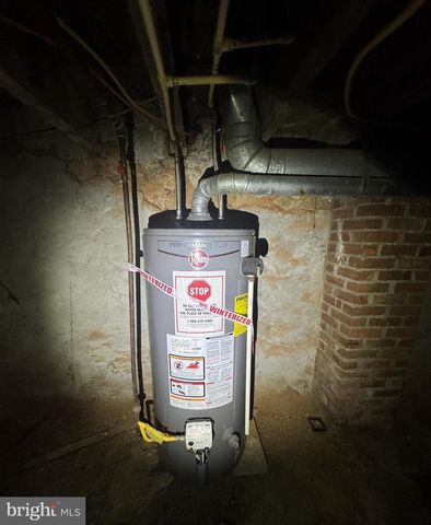 6056 DELANCEY ST, Philadelphia, PA 19143