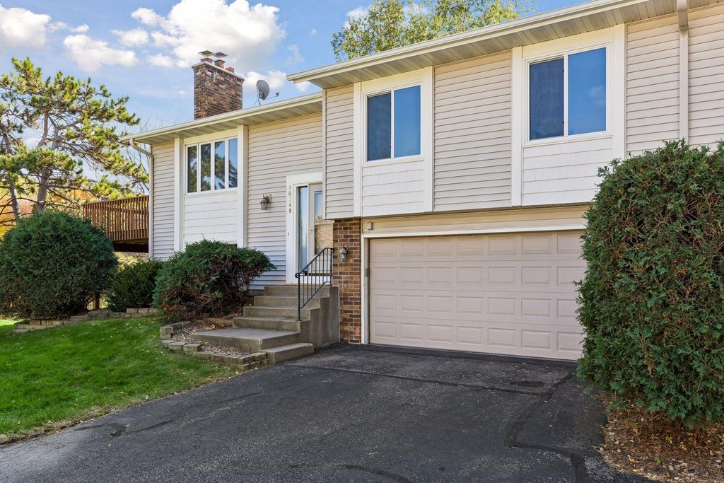 10348 Yorktown Lane N, Maple Grove, MN 55369 — photo 3