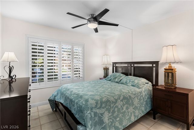 911 Nawkee Drive, North Las Vegas, NV 89031