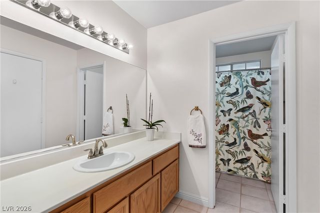 911 Nawkee Drive, North Las Vegas, NV 89031