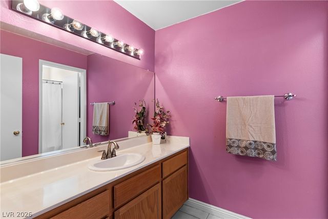 911 Nawkee Drive, North Las Vegas, NV 89031