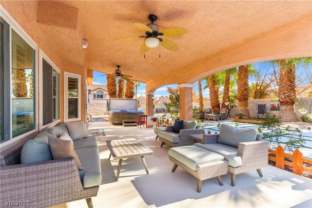 911 Nawkee Drive, North Las Vegas, NV 89031