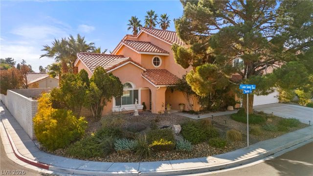 911 Nawkee Drive, North Las Vegas, NV 89031