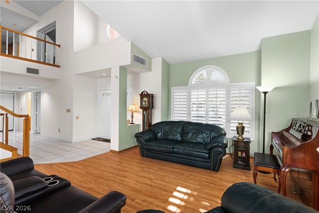 911 Nawkee Drive, North Las Vegas, NV 89031