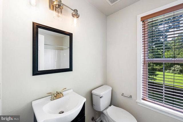 35184 PHEASANT RIDGE RD, Locust Grove, VA 22508