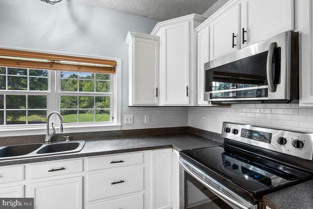 35184 PHEASANT RIDGE RD, Locust Grove, VA 22508