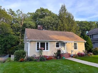 31 Craig Street, Springfield, MA 01108