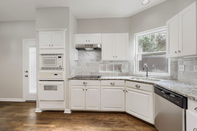 14589 Blueberry Court, Addison, TX 75001