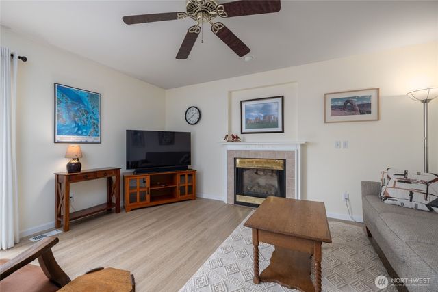 2808 West 2nd St, Anacortes, WA 98221