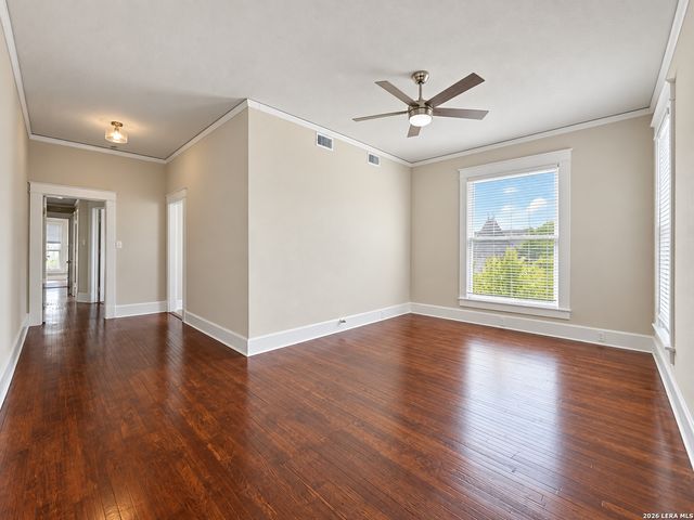 518 W French Pl Apt 2, San Antonio, TX 78212