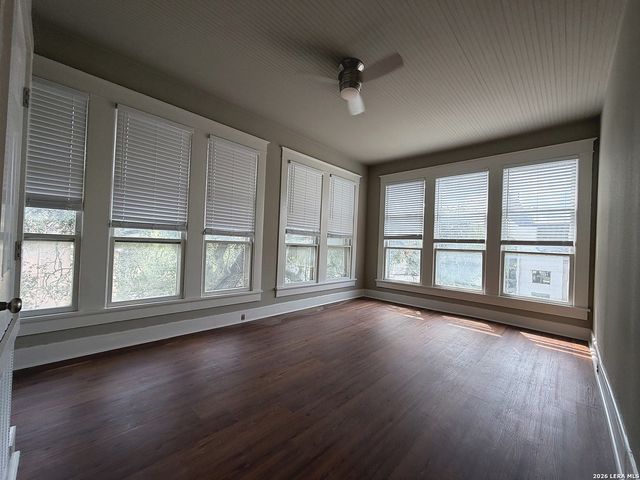 518 W French Pl Apt 2, San Antonio, TX 78212