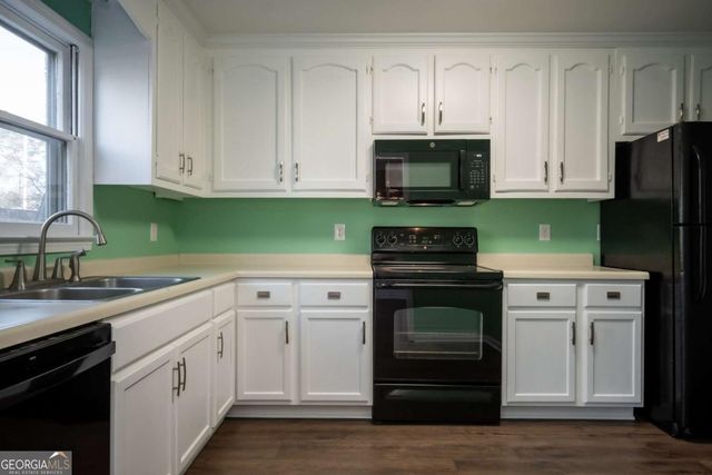 250 Cleveland Road 164, Bogart, GA 30622