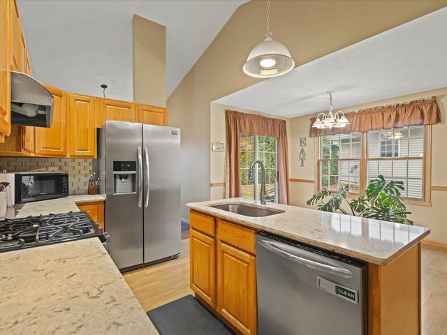 919 Gregory Way, Winnebago, IL 61088