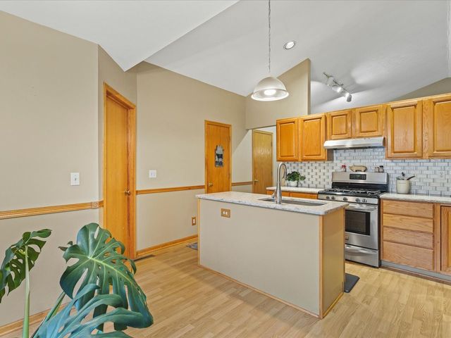 919 Gregory Way, Winnebago, IL 61088