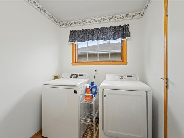 919 Gregory Way, Winnebago, IL 61088