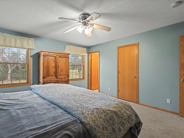 919 Gregory Way, Winnebago, IL 61088