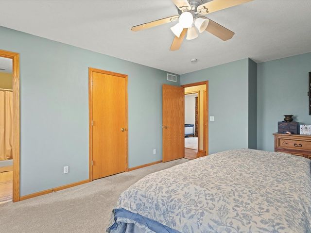 919 Gregory Way, Winnebago, IL 61088