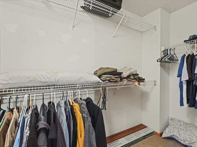 919 Gregory Way, Winnebago, IL 61088