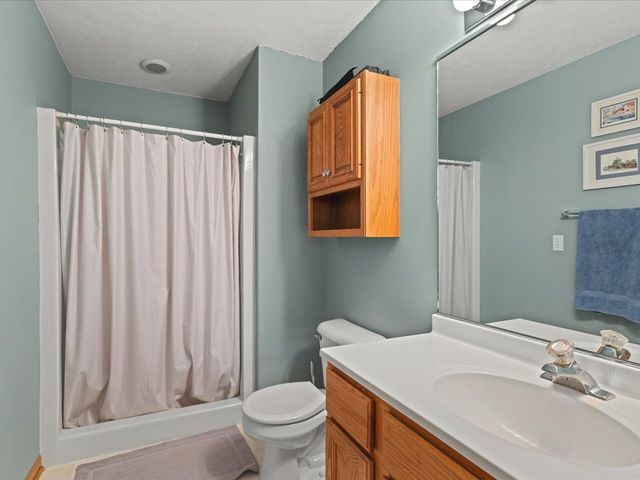 919 Gregory Way, Winnebago, IL 61088