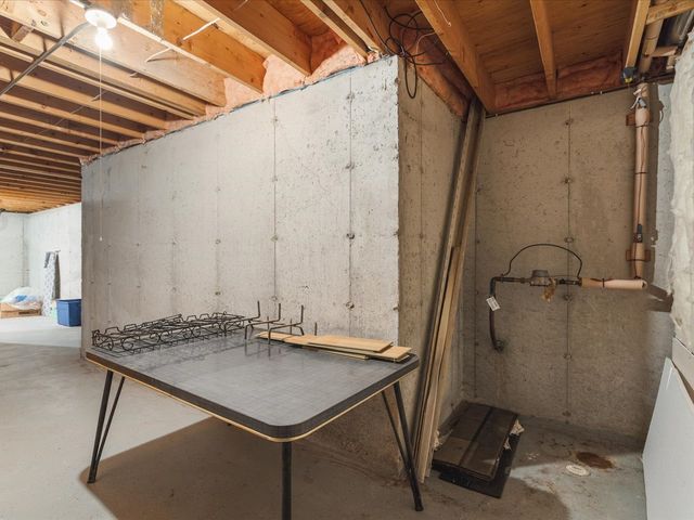 919 Gregory Way, Winnebago, IL 61088