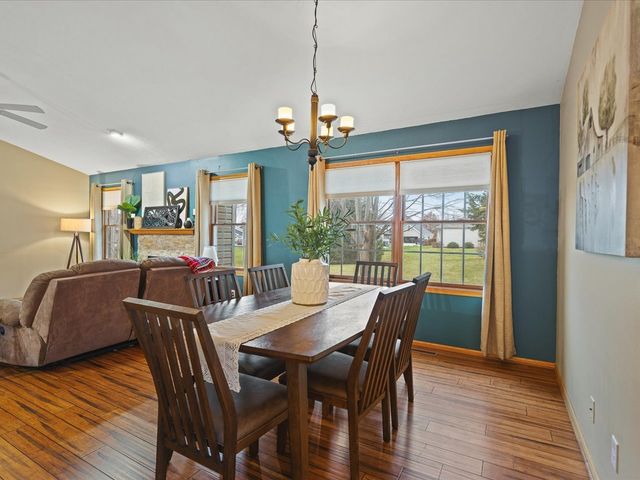 919 Gregory Way, Winnebago, IL 61088