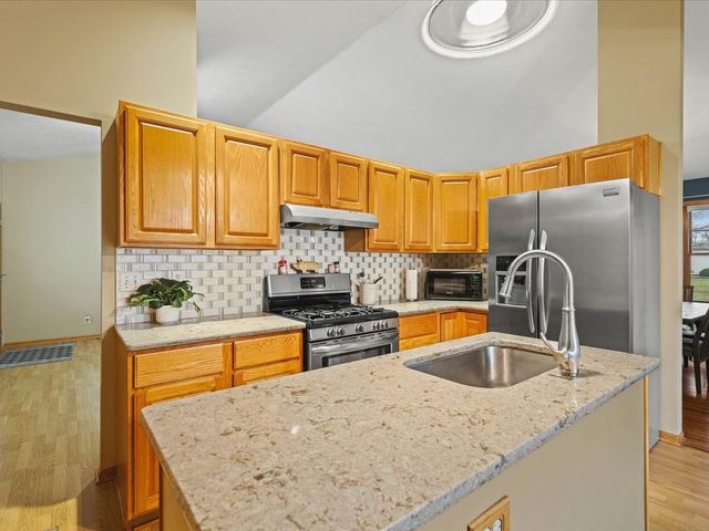 919 Gregory Way, Winnebago, IL 61088